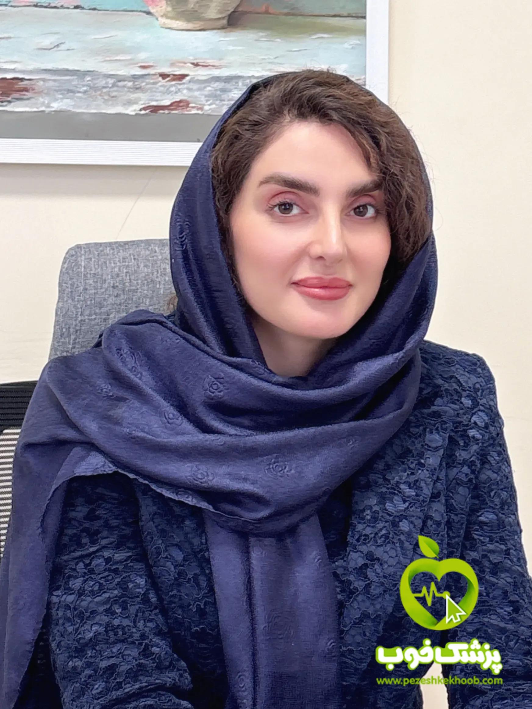 آمنه شاهوردی