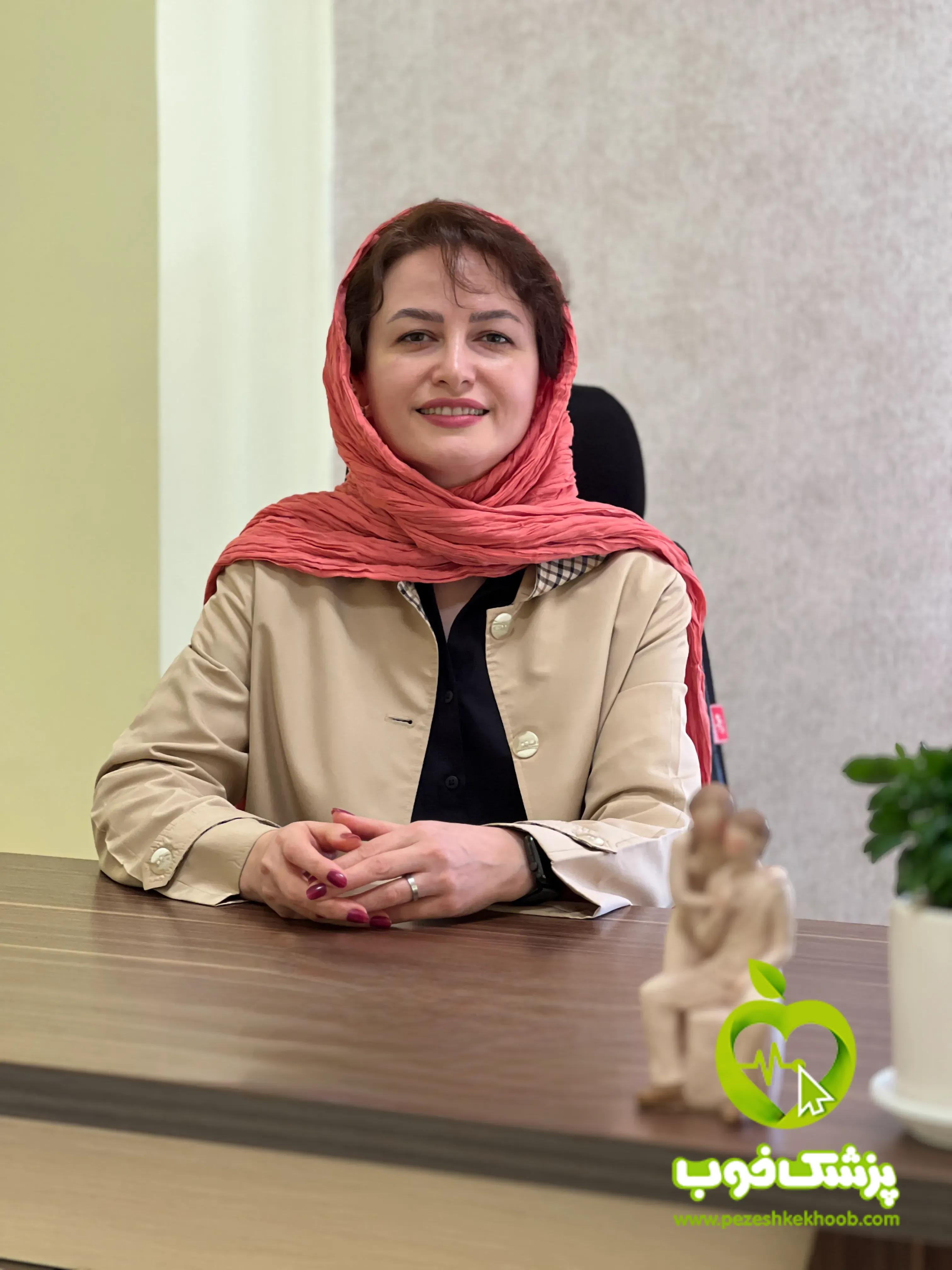 دکتر عفت قوی بازو