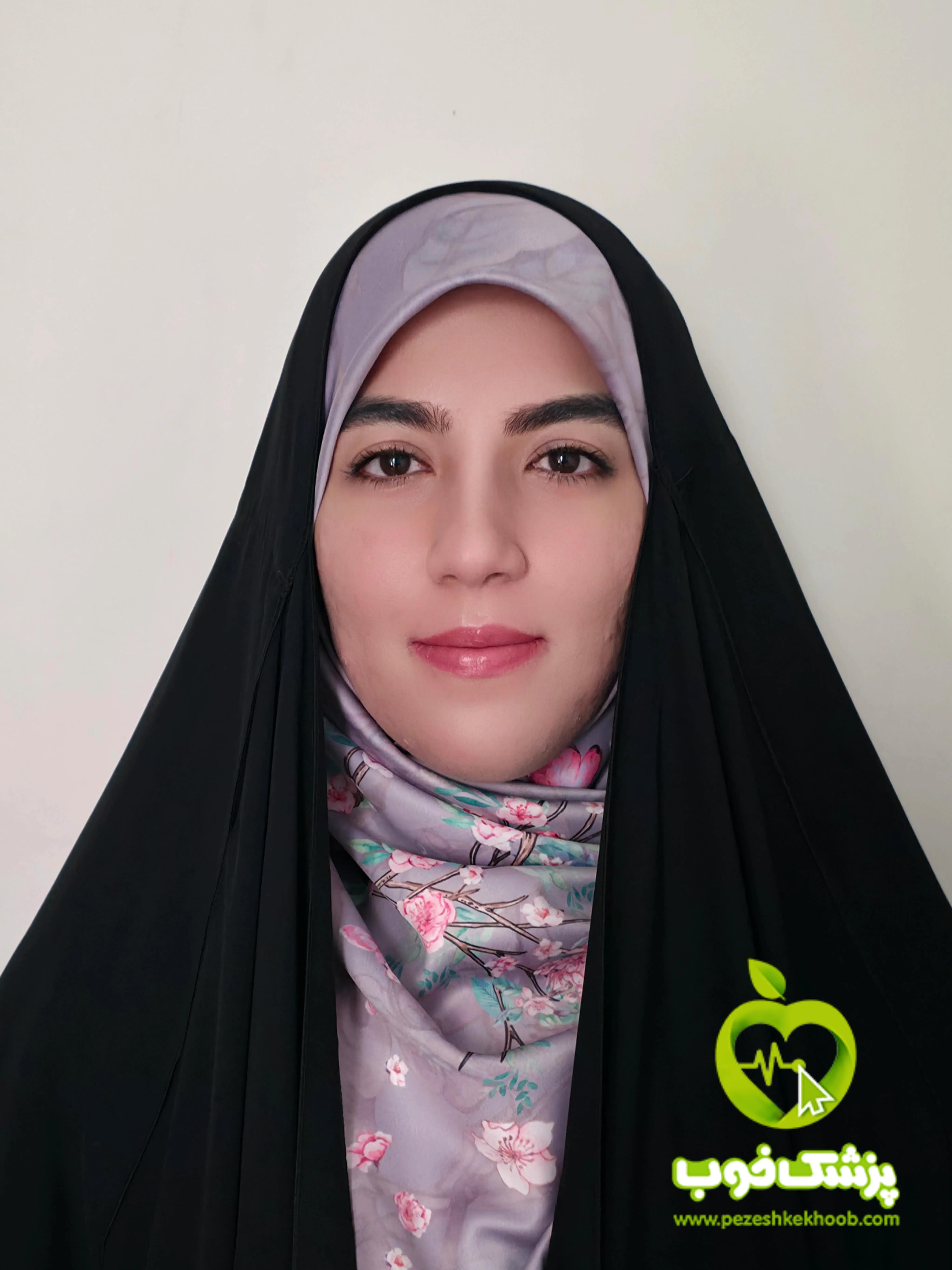 الهه پاک سرشت