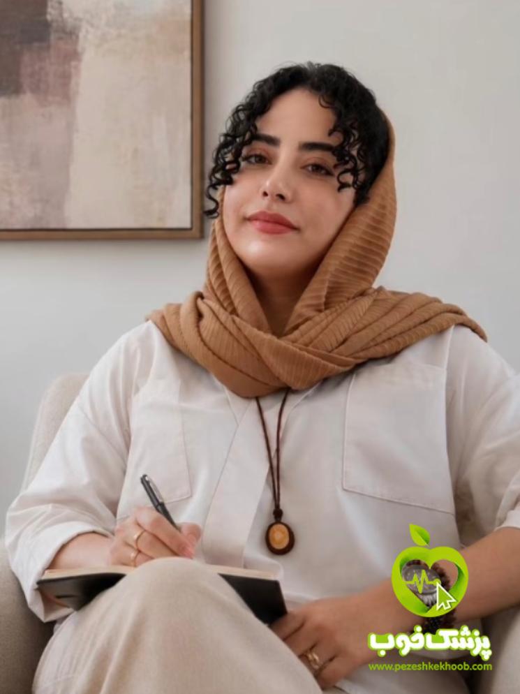 کیمیا صیدی