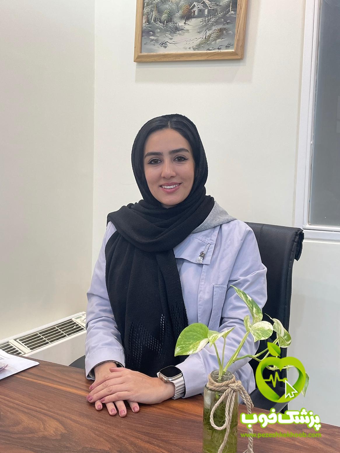 لیلا نوروزی ورزقانی