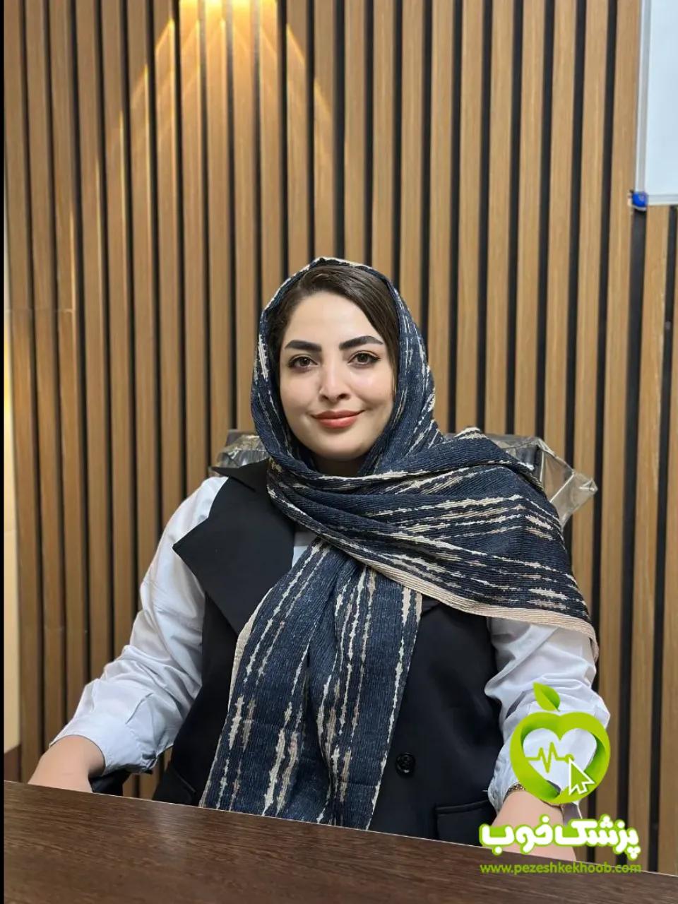 محدثه صالحی
