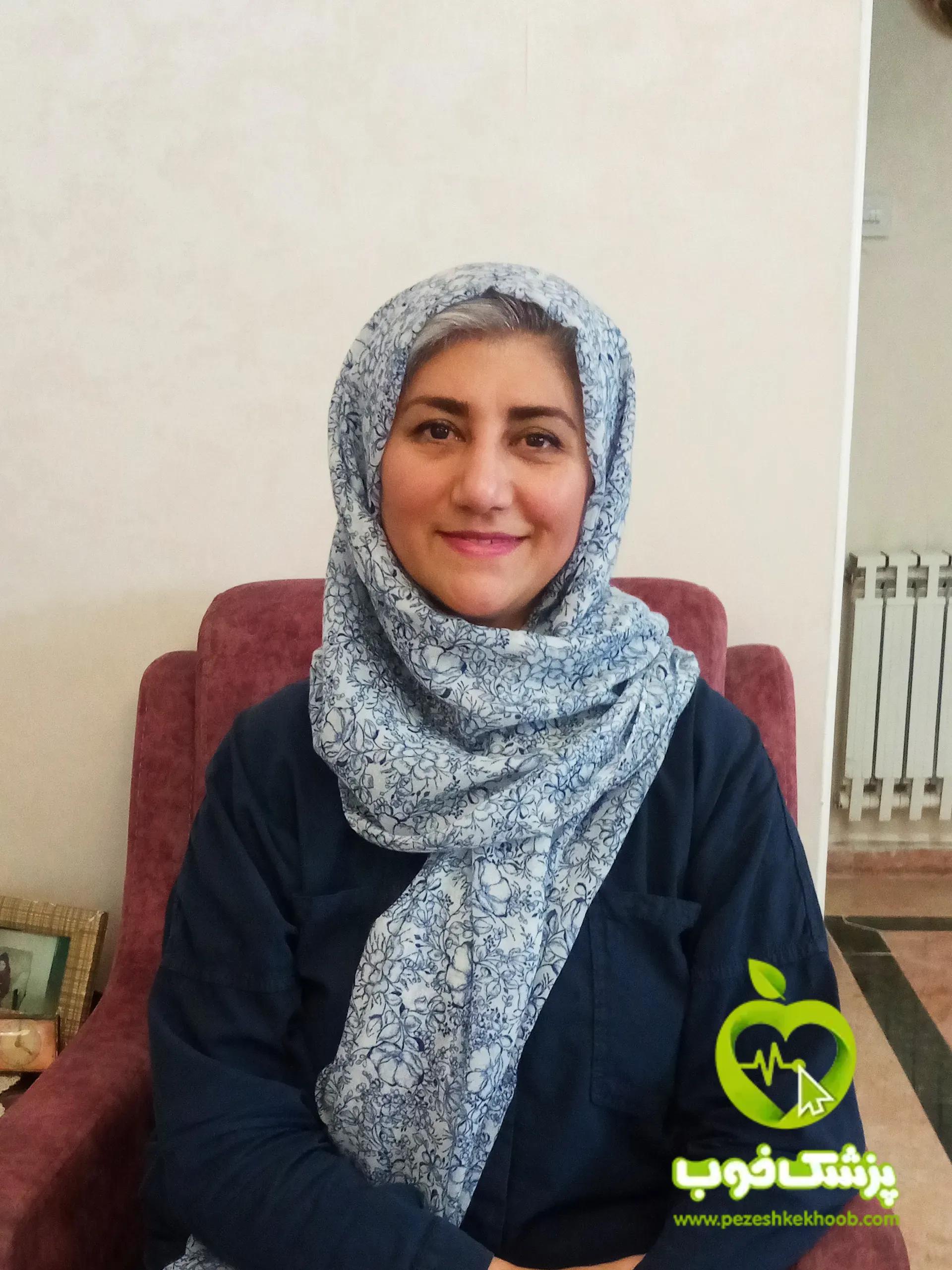 پگاه عموزاده