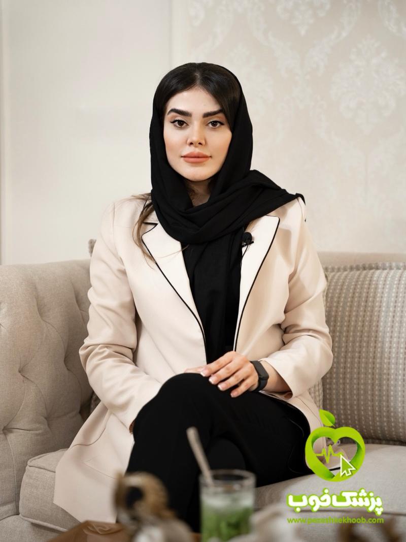 سارا همایونی مجد