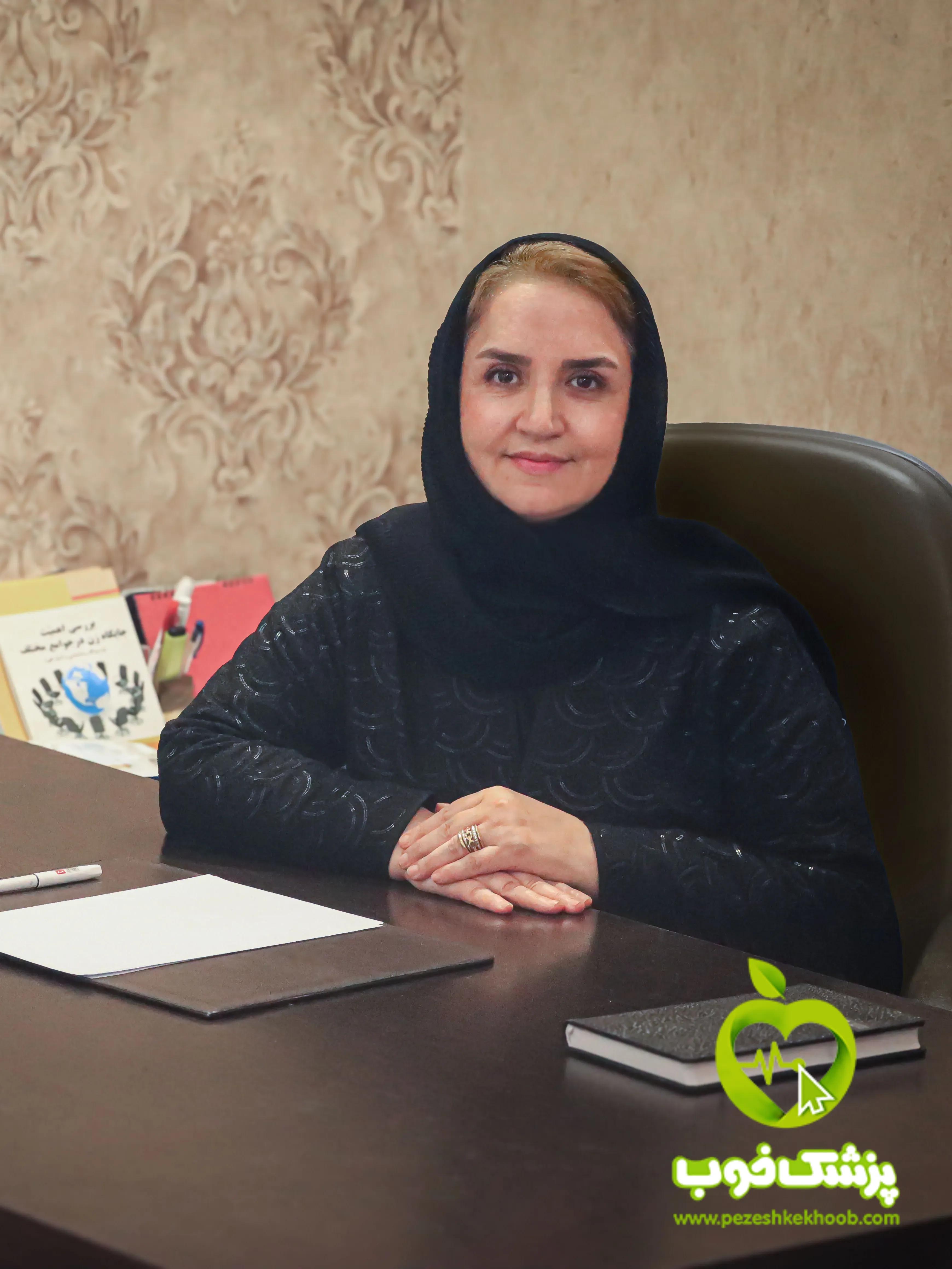 دکتر صغرا احدی