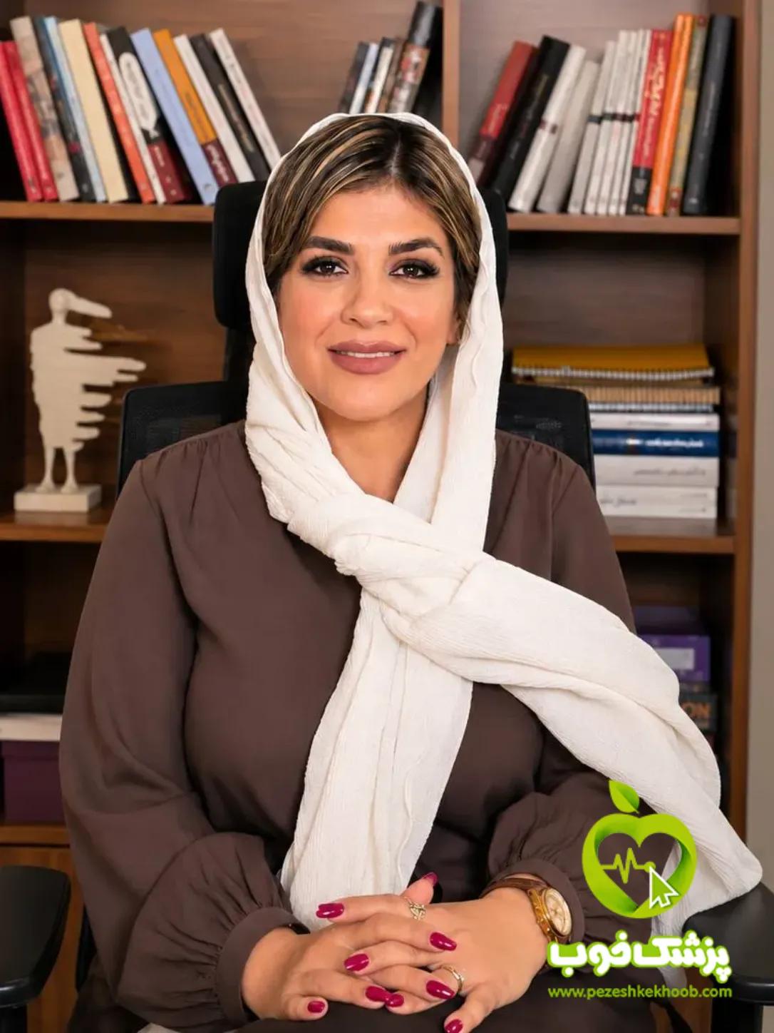 طراوت السادات مومنی