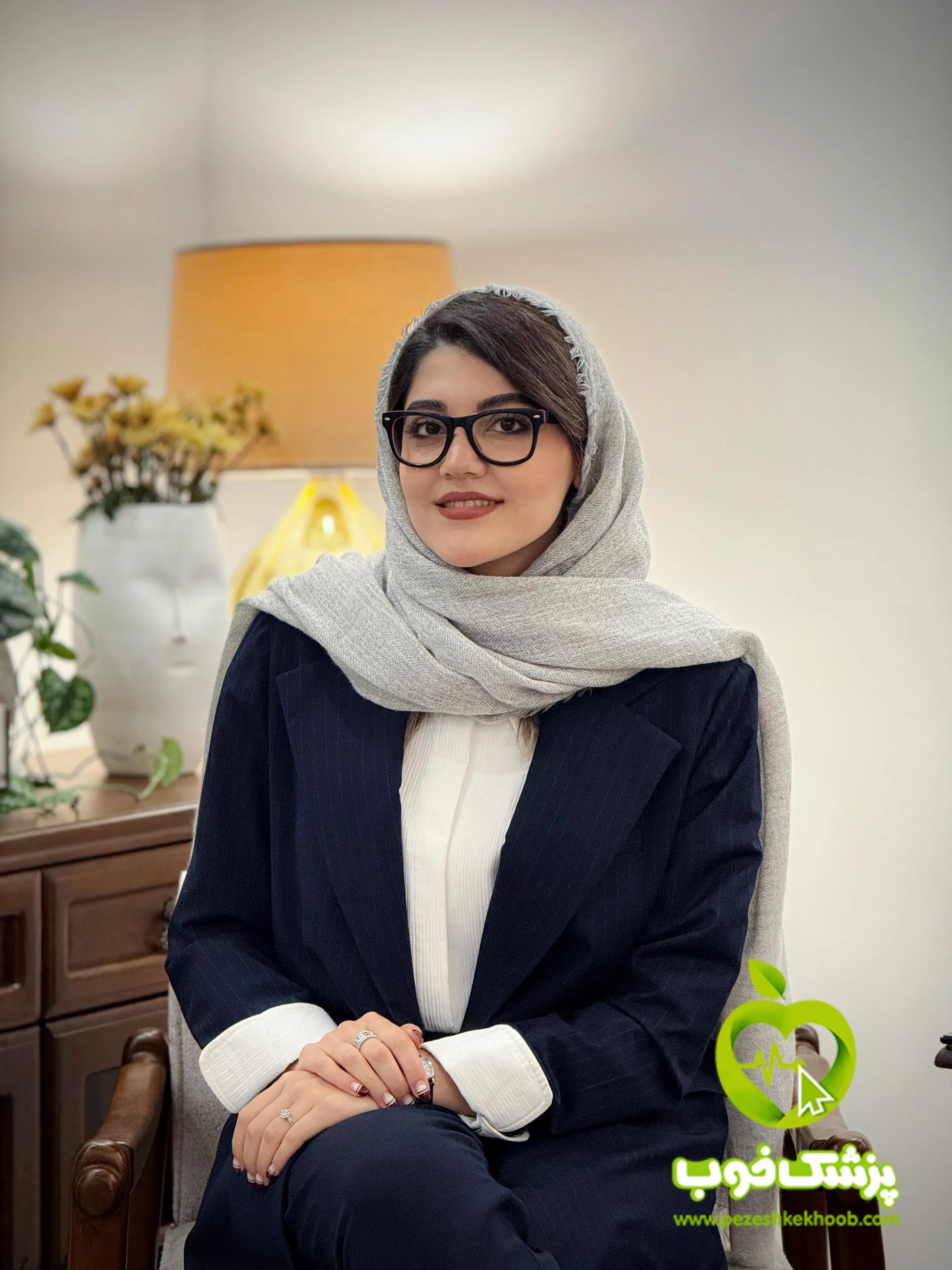 زهرا اویسی