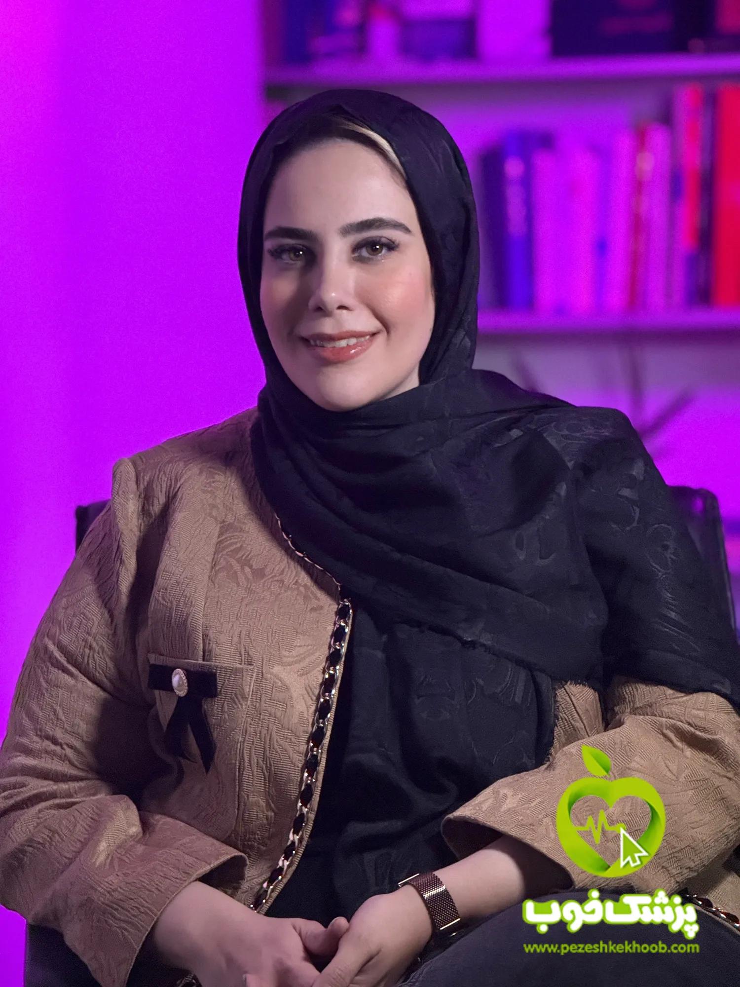 زهرا سمیع آذر